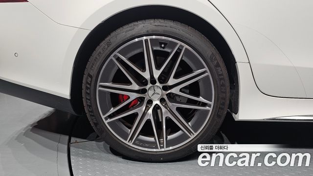 Mercedes-Benz AMG GT 2026 — photo 5