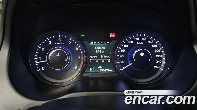 Hyundai Grandeur 2017 — photo 11