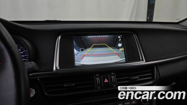 Kia K5 2016 — photo 21