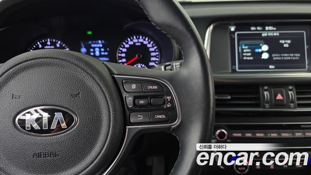 Kia K5 2016 — photo 23