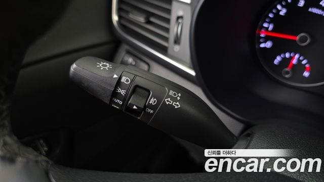 Kia K5 2016 — photo 32