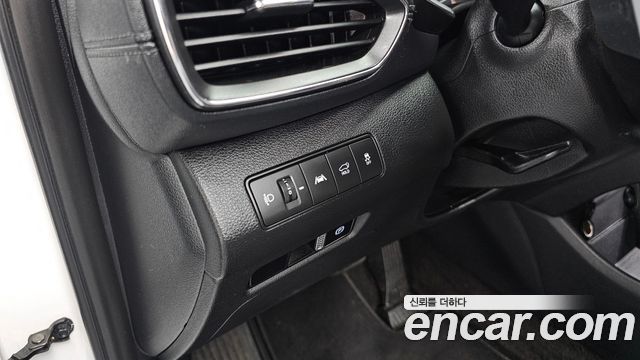 Hyundai Santafe 2022 — photo 24