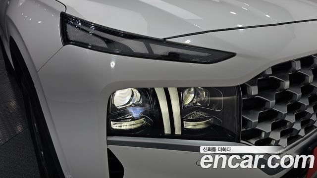 Hyundai Santafe 2022 — photo 8