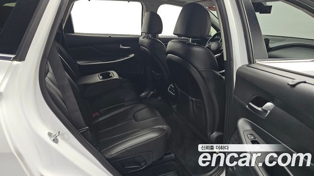 Hyundai Santafe 2022 — photo 16