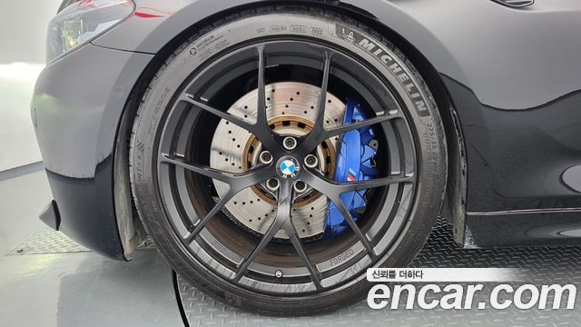 BMW M5 2018 — photo 5