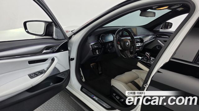 BMW M5 2018 — photo 10