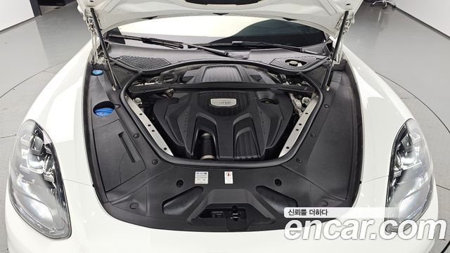 Porsche Panamera 2018 — photo 6