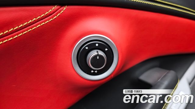 Ferrari Portofino 2019 — photo 28