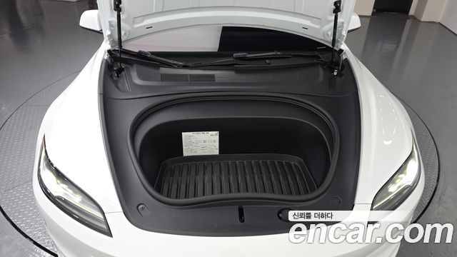 Tesla Model 3 2025 — photo 6