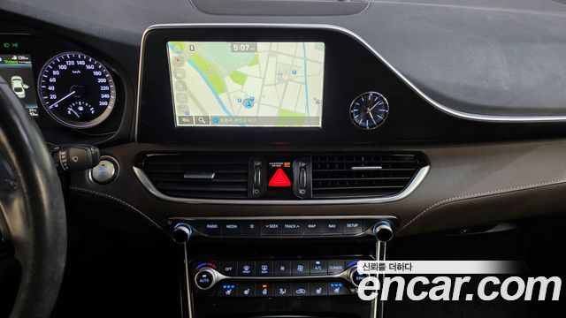 Hyundai Grandeur 2018 — photo 18