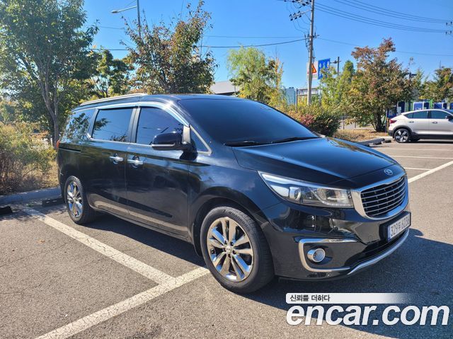 Kia Canival 2016 — photo 1