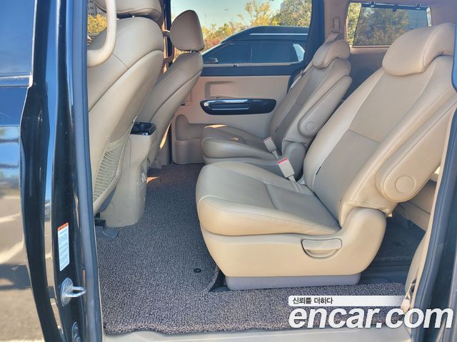 Kia Canival 2016 — photo 5