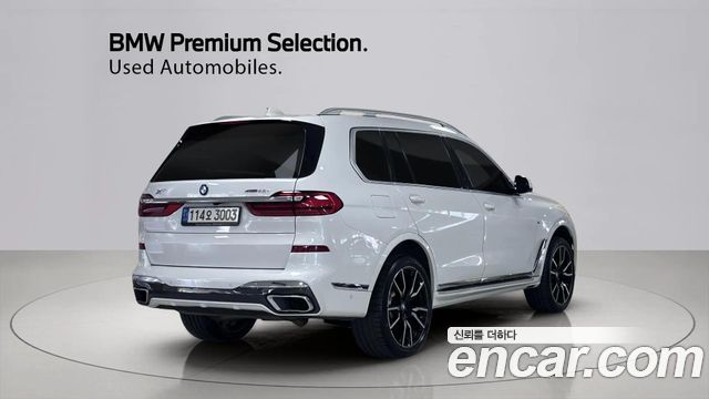 BMW X7 2021 — photo 2