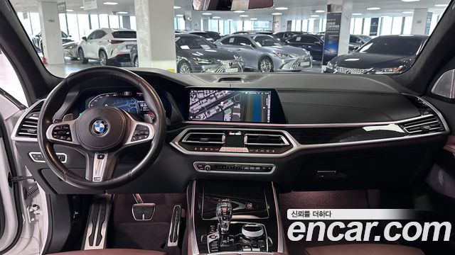BMW X7 2021 — photo 7