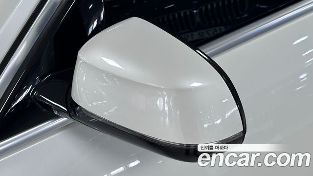 BMW X7 2021 — photo 12