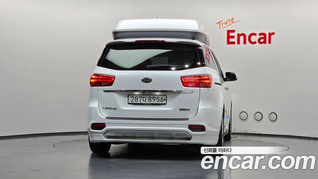 Kia Canival 2020 — photo 4