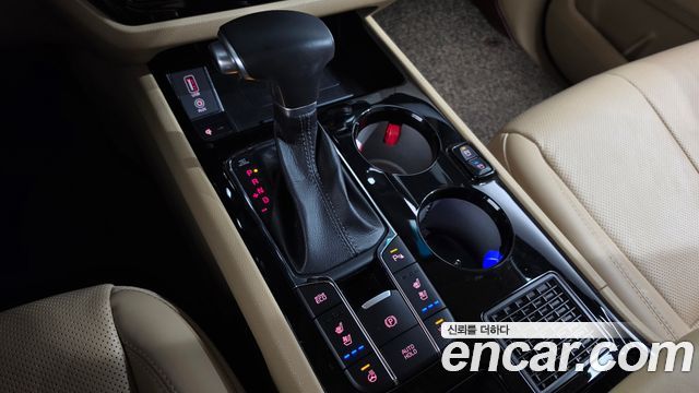 Kia Canival 2020 — photo 12