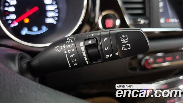 Kia Canival 2020 — photo 26
