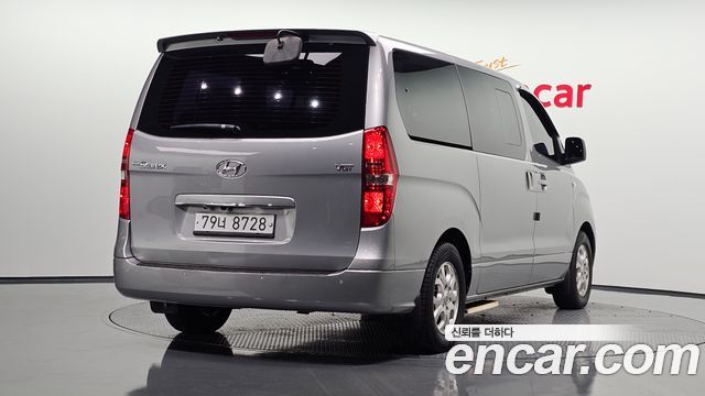 Hyundai Starex 2015 — photo 2