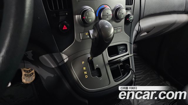 Hyundai Starex 2015 — photo 12