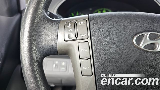 Hyundai Starex 2015 — photo 23