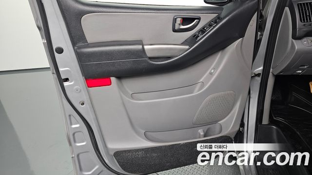 Hyundai Starex 2015 — photo 15