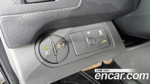 Hyundai Starex 2015 — photo 27