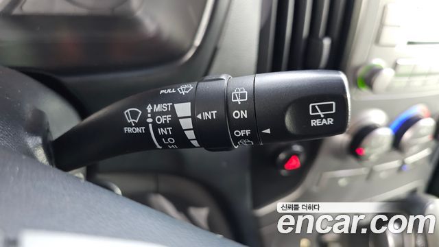 Hyundai Starex 2015 — photo 28