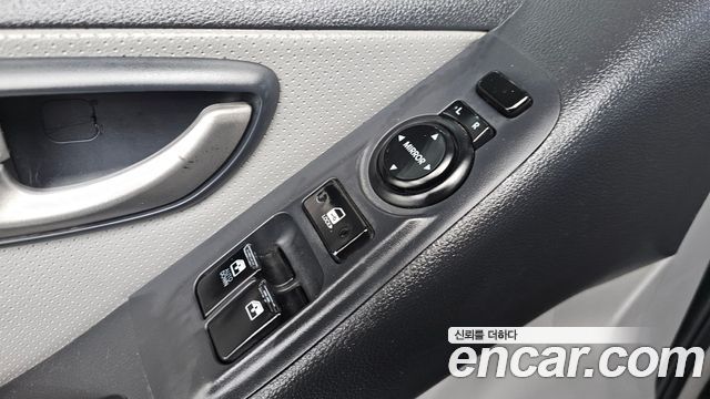 Hyundai Starex 2015 — photo 29