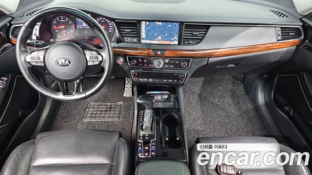 Kia K7 2016 — photo 10