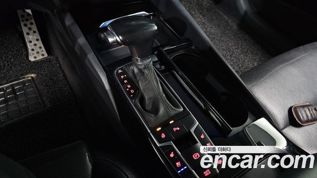 Kia K7 2016 — photo 12