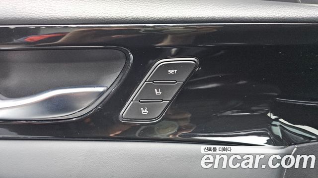 Kia K7 2016 — photo 22