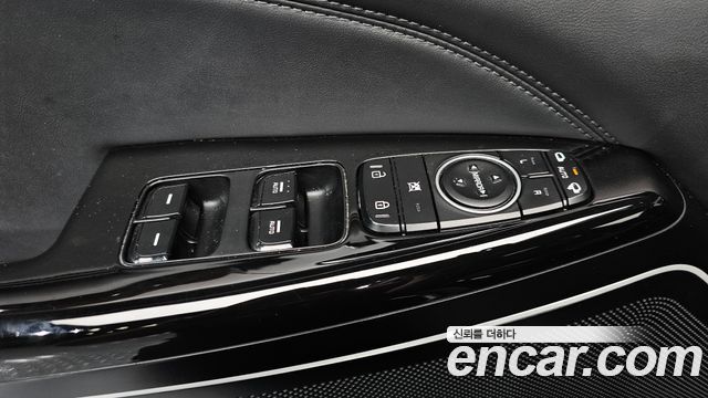 Kia K7 2016 — photo 23