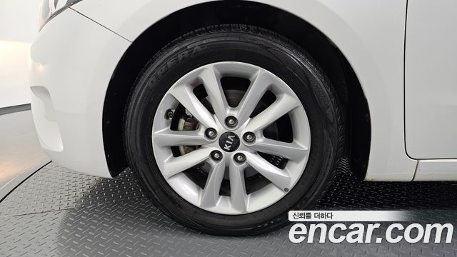 Kia K3 2016 — photo 5