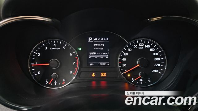 Kia K3 2016 — photo 11
