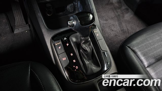 Kia K3 2016 — photo 12