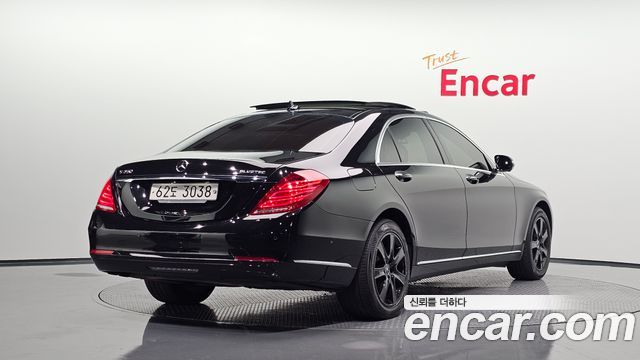Mercedes-Benz S-Class 2015 — photo 2