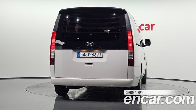 Hyundai Staria 2023 — photo 4