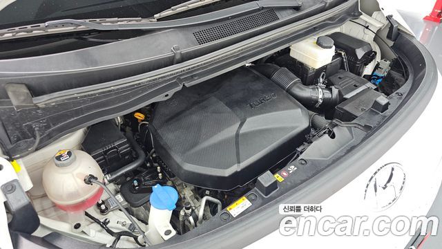Hyundai Staria 2023 — photo 6