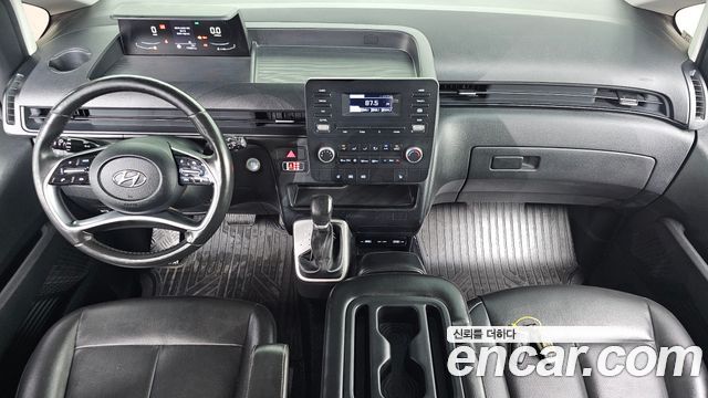 Hyundai Staria 2023 — photo 10