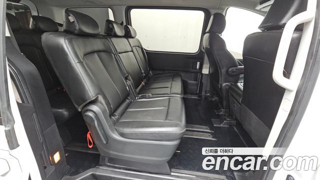 Hyundai Staria 2023 — photo 17