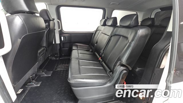 Hyundai Staria 2023 — photo 18