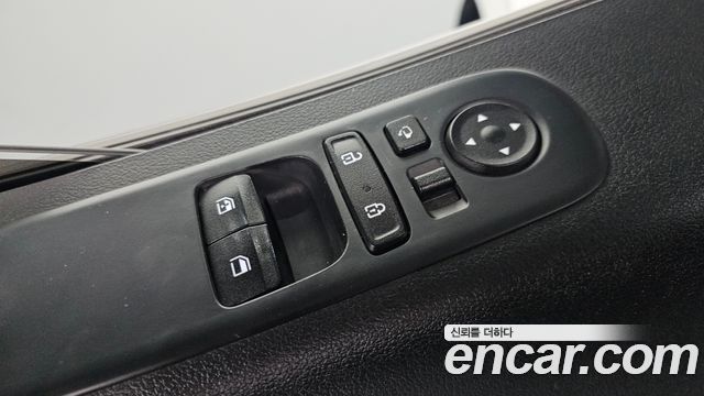 Hyundai Staria 2023 — photo 22