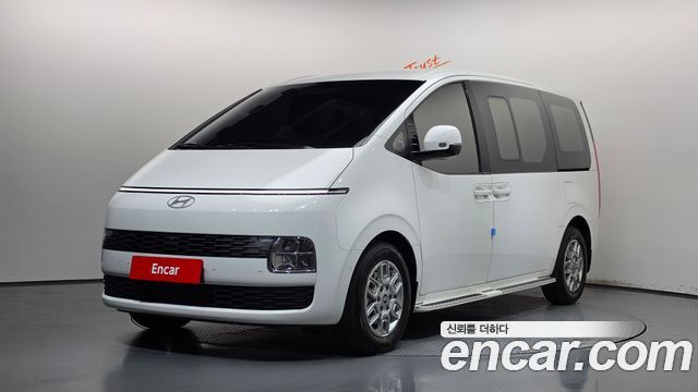 Hyundai Staria 2026 — photo 1