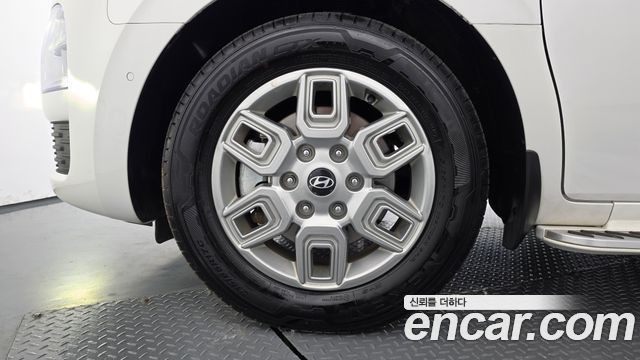 Hyundai Staria 2026 — photo 5