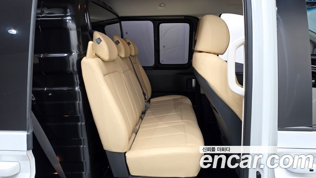 Hyundai Staria 2026 — photo 12