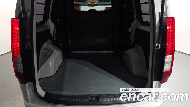 Hyundai Staria 2026 — photo 20