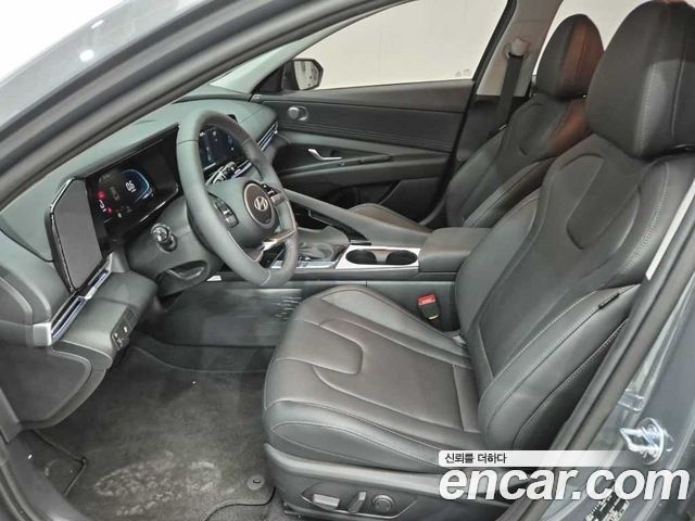 Hyundai AVANTE 2026 — photo 11