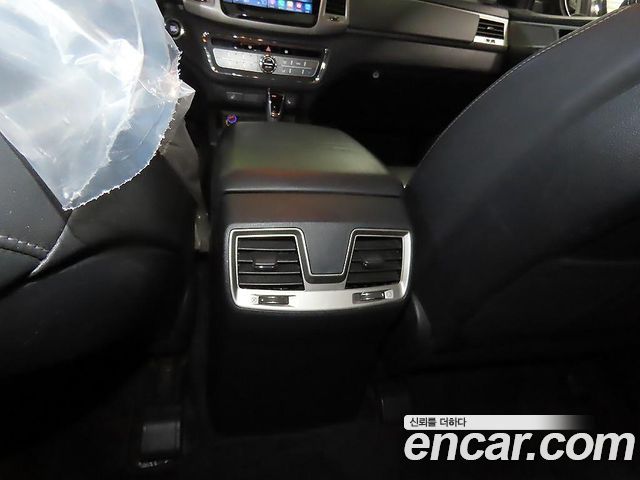 KG Mobility Rexton 2019 — photo 16