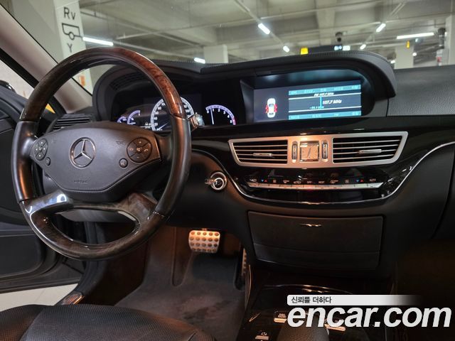 Mercedes-Benz S-Class 2012 — photo 14